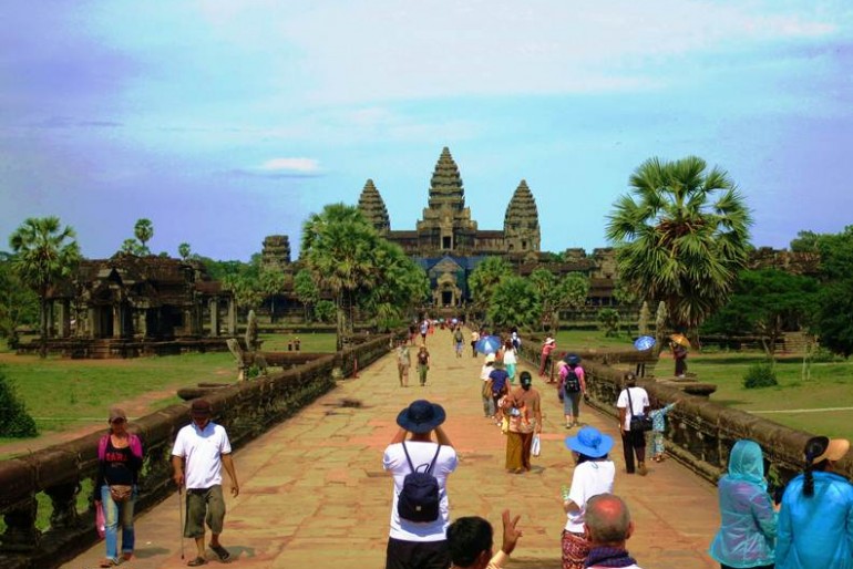 Ankor Wat main entrance