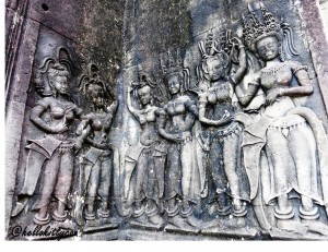 Apsara carvings