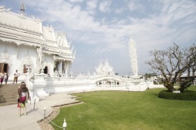 Wat Rong Khun – the white temple