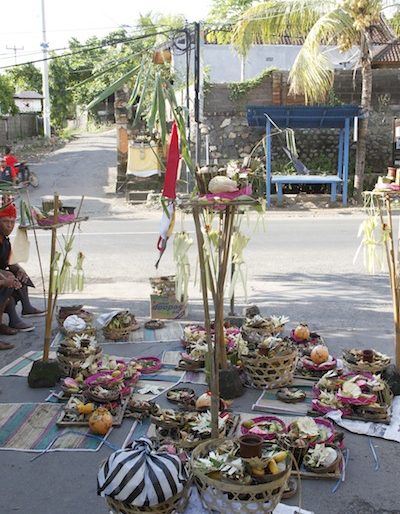 Offerings at the roadside