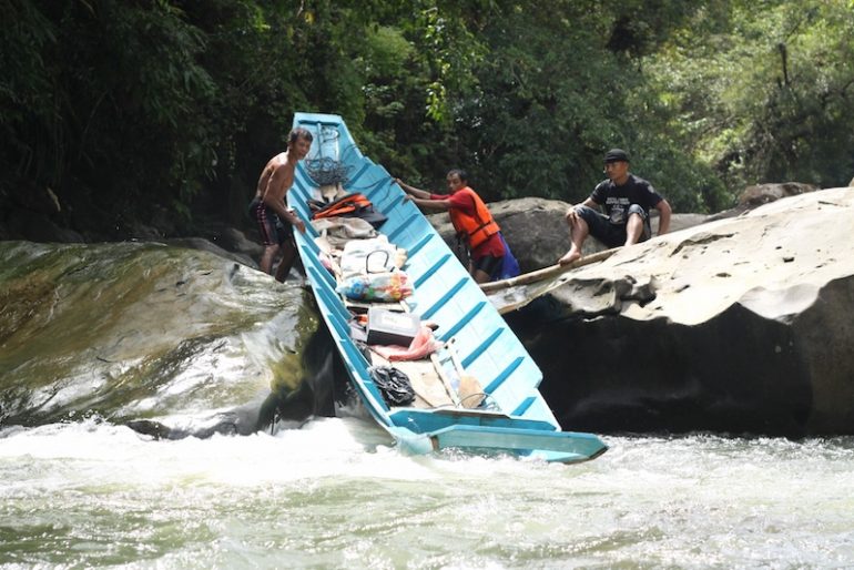 Crossing through several boulders