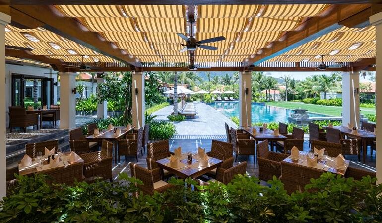 Oysters, lobster and filet mignon are the order of the day at The Anam this Valentine’s Day.