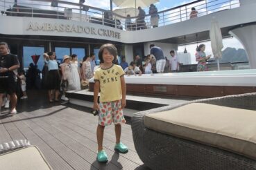 Leonardo on the Ambassador Cruise in Halong Bay