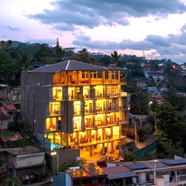 360 Degree by Queens Mount in Kandy