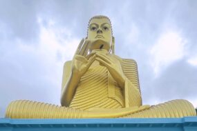 PHOTO GALLERY – The Golden Buddha of Dambulla